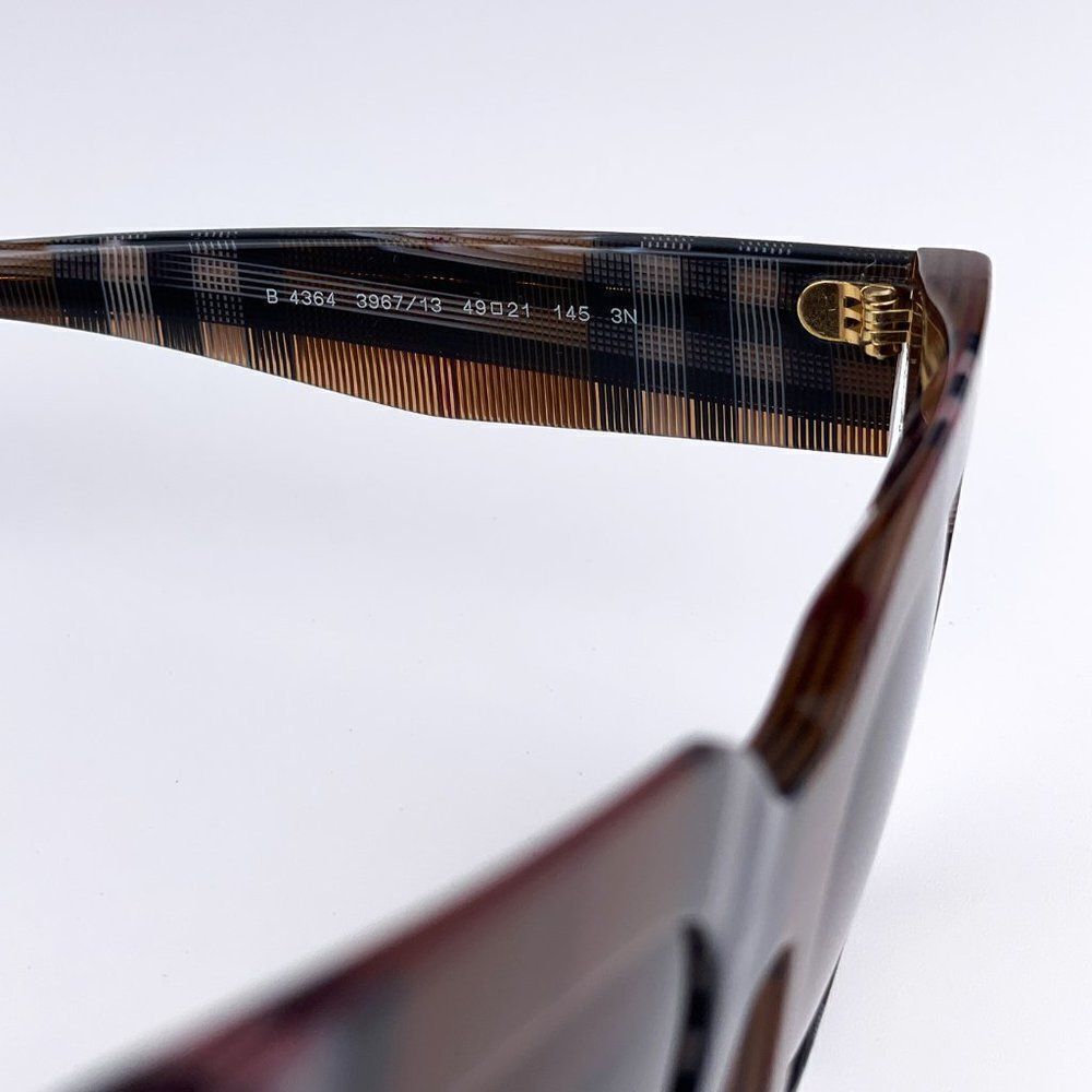 NEW Burberry BE4364 KITTY 396713 Brown Gradient  Square Unisex Sunglasses - Picture 10 of 10